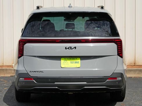 Used 2025 Kia Carnival SX Prestige FWD image 55