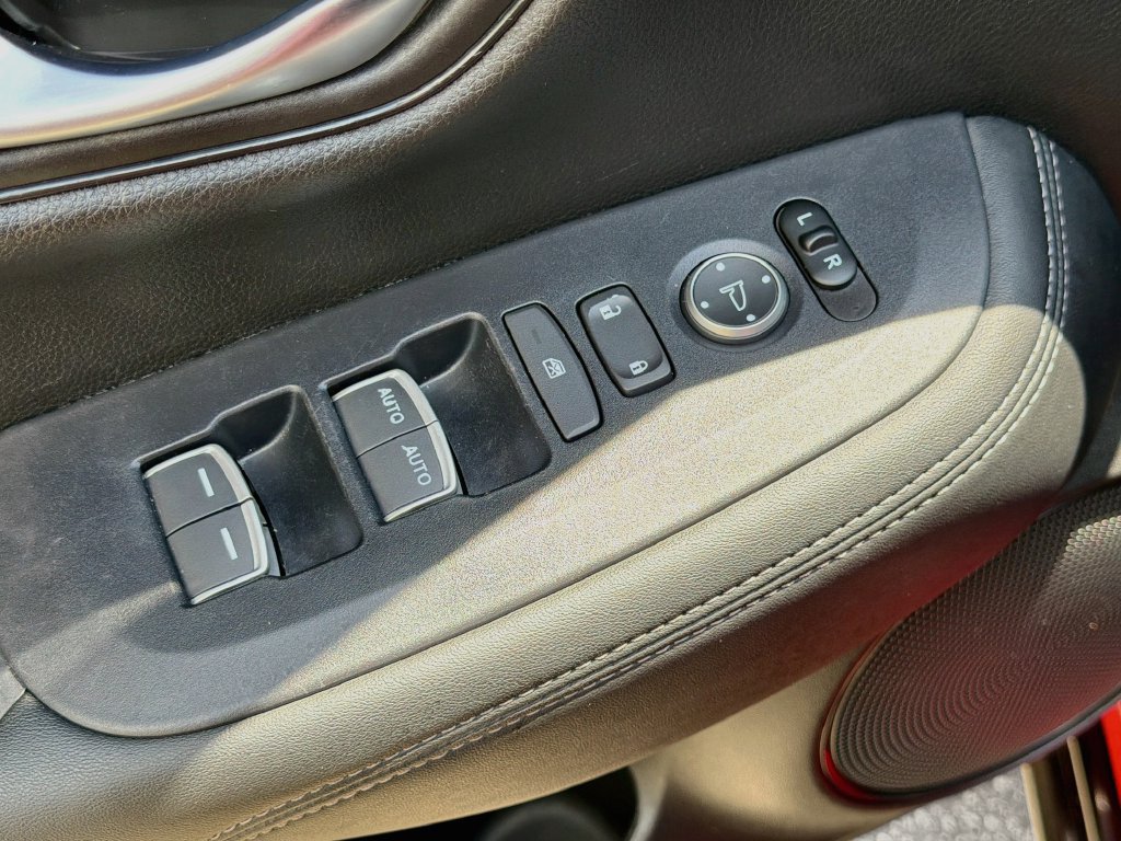 Certified 2024 Honda HR-V EX-L image 16