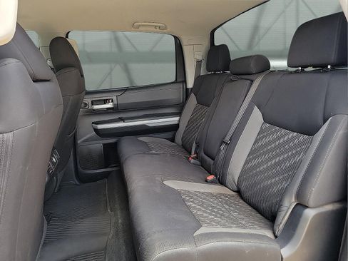 Used 2019 Toyota Tundra SR5 w/ SR5 Upgrade Package AWD/4WD image 8