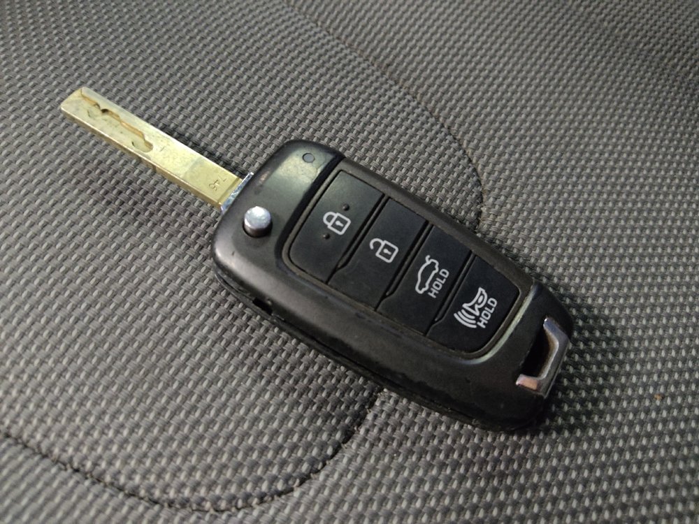 Used 2021 Hyundai Elantra SE FWD image 32