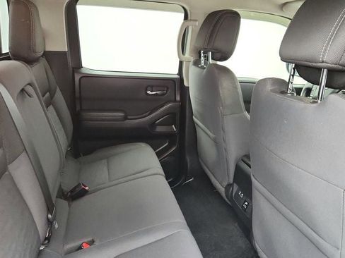Used 2022 Nissan Frontier SV image 23