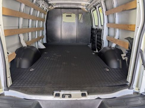 Used 2024 Chevrolet Express 2500 w/ Driver Convenience Package image 21