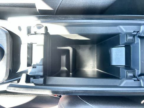 Used 2025 Nissan Rogue SV AWD/4WD image 27