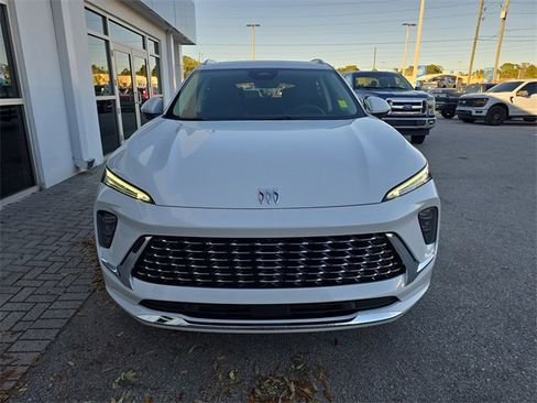 New 2026 Buick Envision Avenir image 2