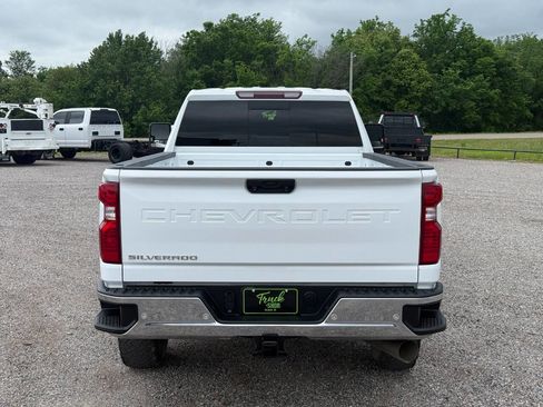 Used 2022 Chevrolet Silverado 2500 LT w/ Convenience Package AWD/4WD image 6