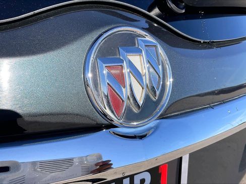 Used 2019 Buick Enclave Essence image 25