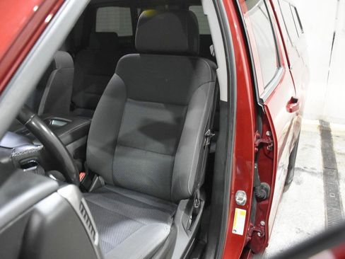 Used 2018 Chevrolet Silverado 1500 LT w/ All Star Edition image 12