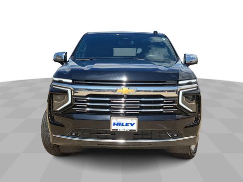 Certified 2025 Chevrolet Suburban Premier AWD/4WD image 3