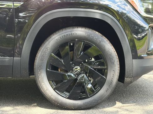 New 2026 Volkswagen Atlas Cross Sport SE AWD/4WD image 7