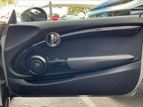 Used 2016 MINI Cooper 2-Door Hardtop image 22