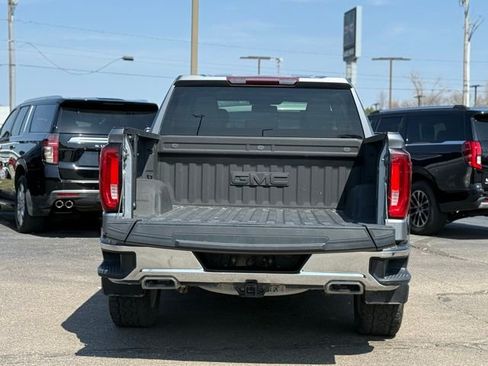 Used 2022 GMC Sierra 1500 SLT image 36