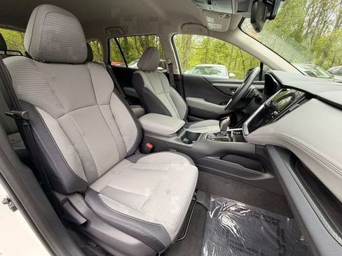 Used 2024 Subaru Outback Premium w/ Popular Package #1A AWD/4WD image 9