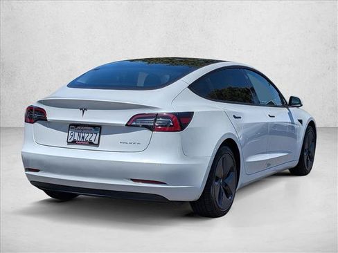 Used 2022 Tesla Model 3 Long Range AWD/4WD image 5