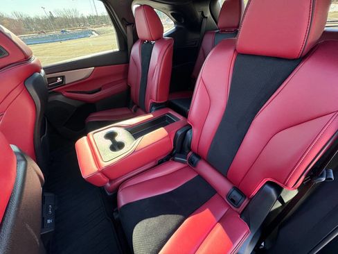 Used 2023 Acura MDX A-Spec image 11