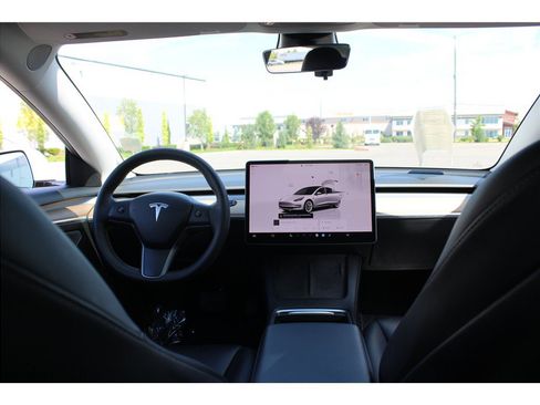 Used 2022 Tesla Model 3 RWD image 12