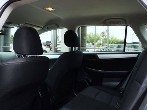 Used 2018 Subaru Outback 2.5i image 34