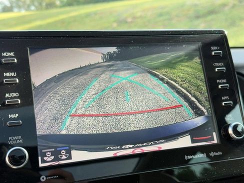 Used 2022 Toyota Camry XSE FWD image 21