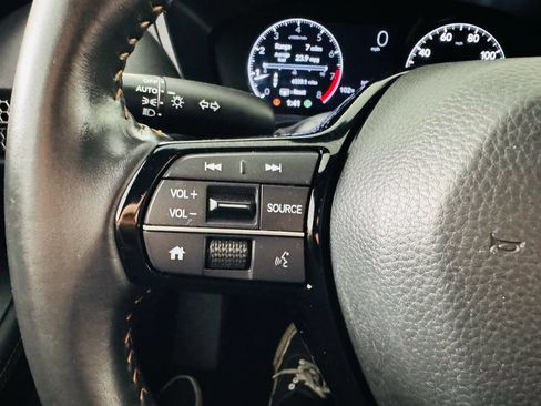Used 2024 Honda HR-V Sport image 11