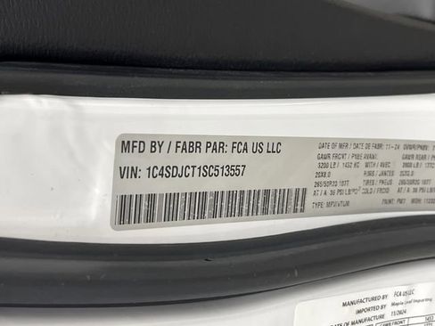 Certified 2025 Dodge Durango R/T image 44