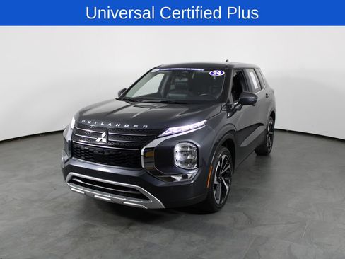 Used 2024 Mitsubishi Outlander SE FWD image 2