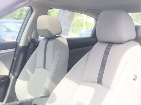 Used 2020 Honda Civic EX image 5