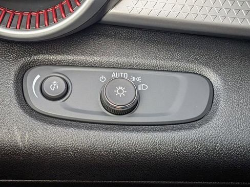 Certified 2024 Chevrolet Trax RS image 18