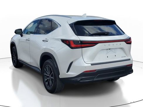 Used 2024 Lexus NX 250 FWD image 3