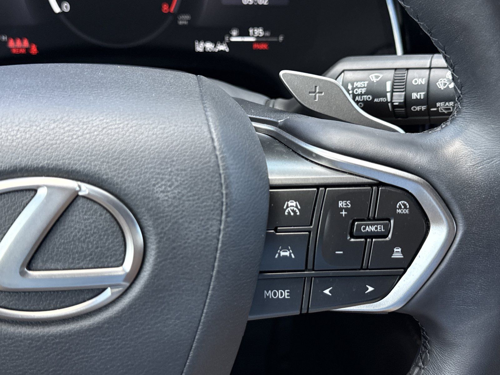 Used 2025 Lexus RX 350 Premium w/ Accessory Package (K3) FWD image 21