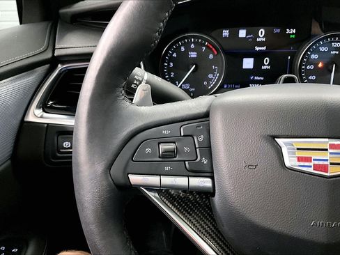 Used 2023 Cadillac XT6 Sport w/ Technology Package AWD/4WD image 27