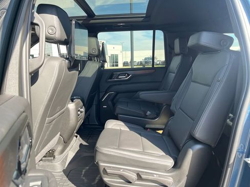 New 2026 GMC Yukon XL Denali w/ Denali Reserve Package image 22