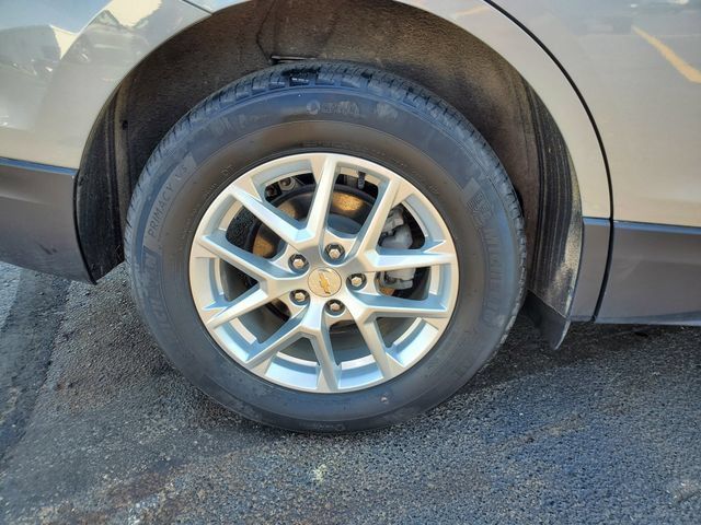 Certified 2024 Chevrolet Equinox LS w/ Driver Confidence II Package FWD image 9