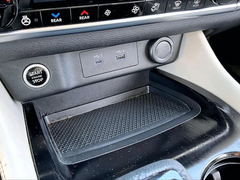 Used 2021 Nissan Rogue SL image 33