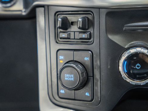 Used 2023 Ford F150 Lariat w/ Equipment Group 502A High image 29