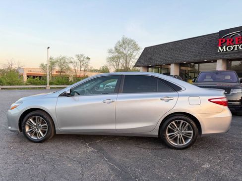 Used 2017 Toyota Camry SE FWD image 5