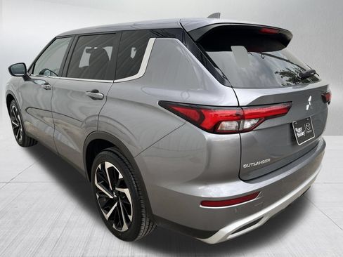 Used 2024 Mitsubishi Outlander SE FWD image 6