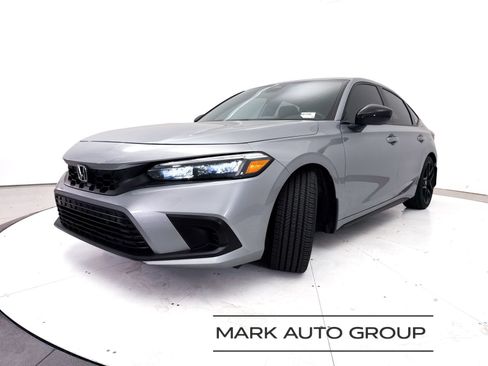 Used 2023 Honda Civic Sport image 1
