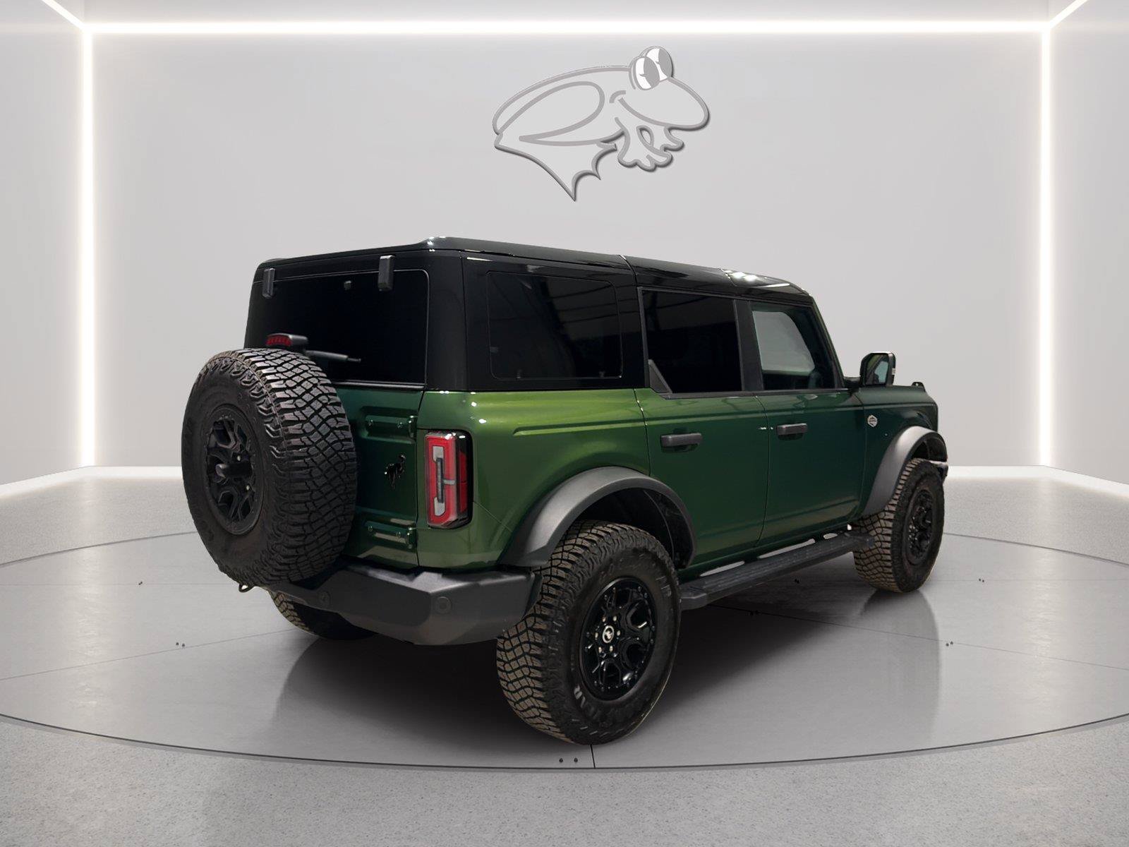 Certified 2024 Ford Bronco Wildtrak AWD/4WD image 6