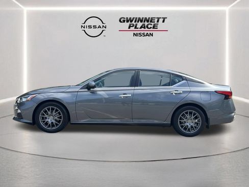 Used 2019 Nissan Altima 2.5 S FWD image 22