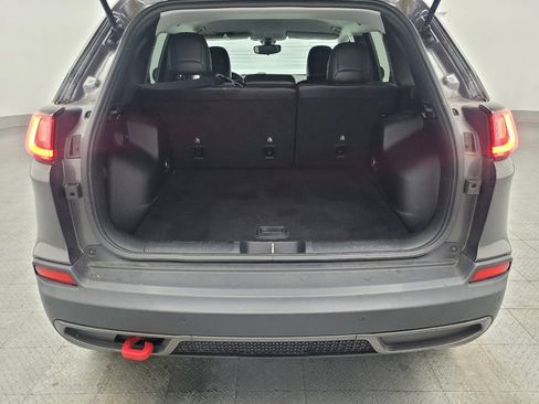 Used 2019 Jeep Cherokee Trailhawk w/ Cold Weather Group image 29