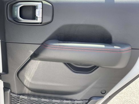 New 2026 Jeep Gladiator Rubicon AWD/4WD image 19