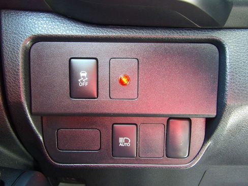 Used 2020 Toyota Tacoma SR image 19