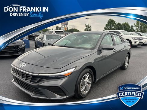 Used 2024 Hyundai Elantra SE FWD image 1