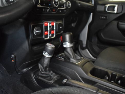 Used 2020 Jeep Wrangler Unlimited Sport AWD/4WD image 29