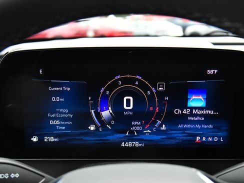 Used 2024 Chevrolet Traverse LT image 36