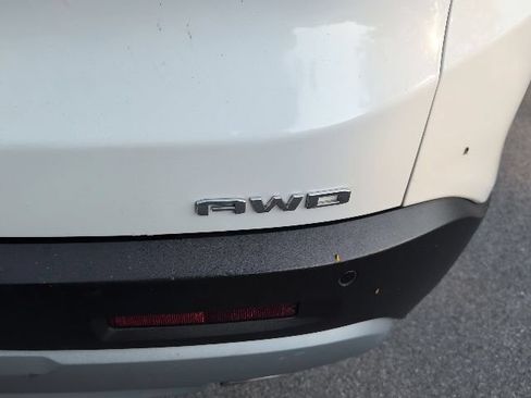 Used 2020 GMC Acadia SLE w/ Driver Convenience Package AWD/4WD image 7