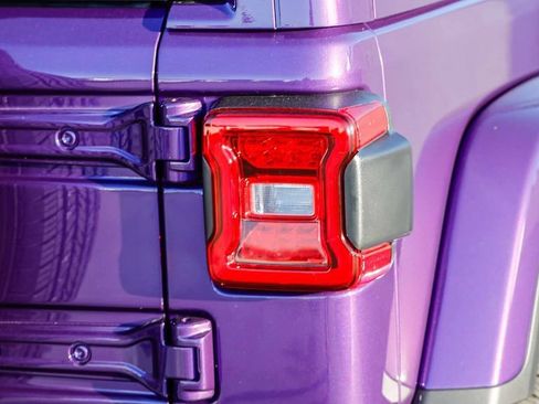 New 2026 Jeep Wrangler Unlimited Sahara AWD/4WD image 10