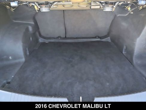 Used 2016 Chevrolet Malibu LT w/ Leather Package FWD image 7