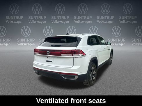 Used 2024 Volkswagen Atlas Cross Sport SE FWD image 12
