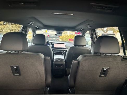 Used 2024 Chevrolet Traverse LT w/ Enhanced Driving Package image 51