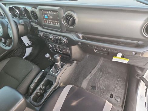 Used 2023 Jeep Wrangler Unlimited AWD/4WD image 26
